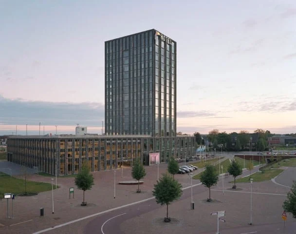 Van_der_Valk_Hotel_Nijmegen-Lent (Small)