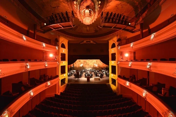 koninklijke_schouwburg_12 (Small)