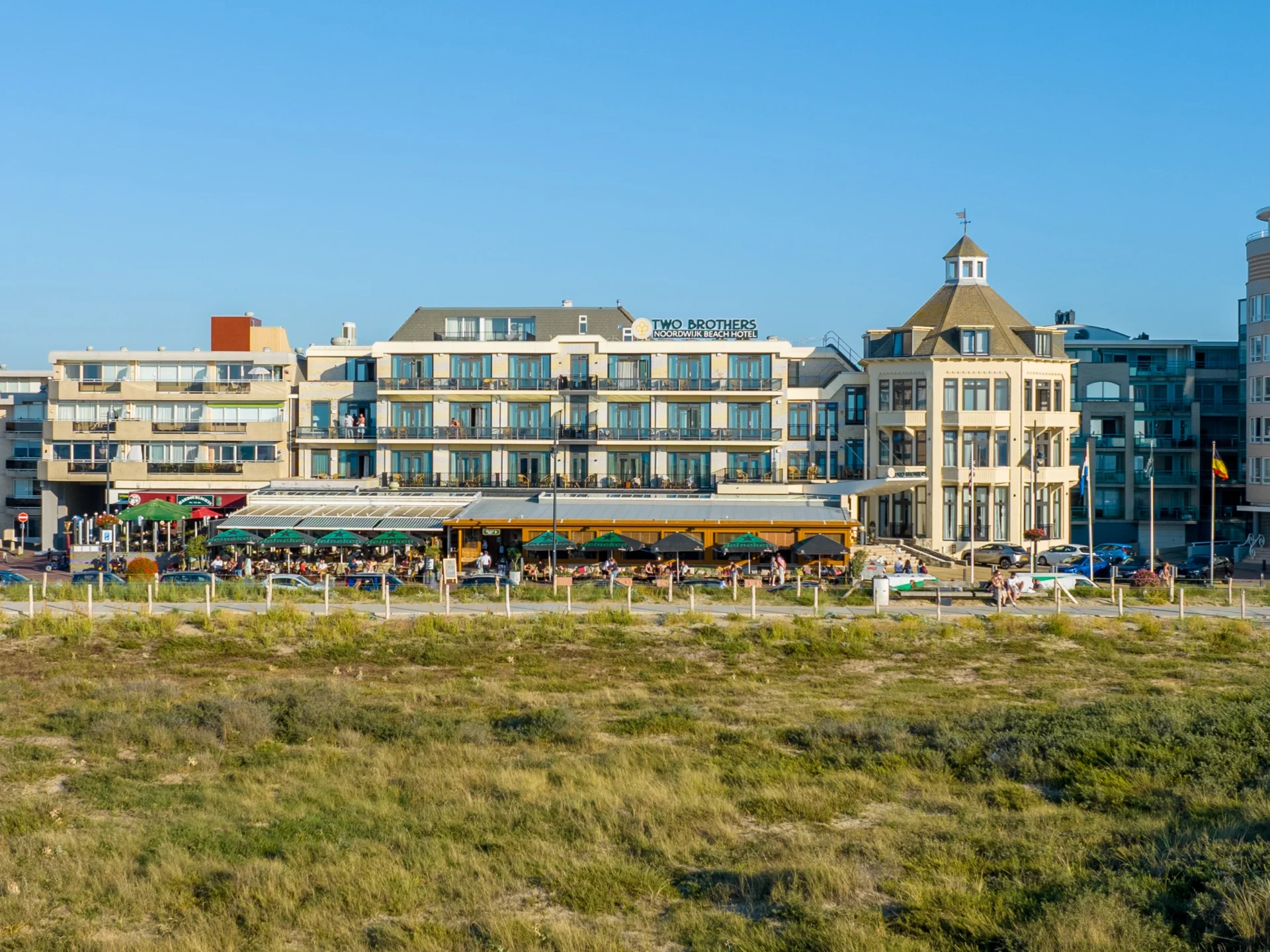 1-Two Brothers Noordwijk Beach Hotel (hoofdfoto) (1)